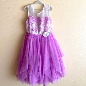 Beautiful lavender color dress Size 7